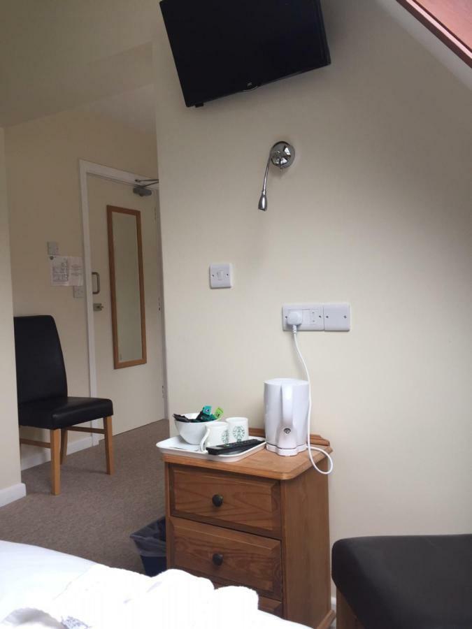 Neuadd Henllan Lodge บลิตธ์เวลส์ ภายนอก รูปภาพ